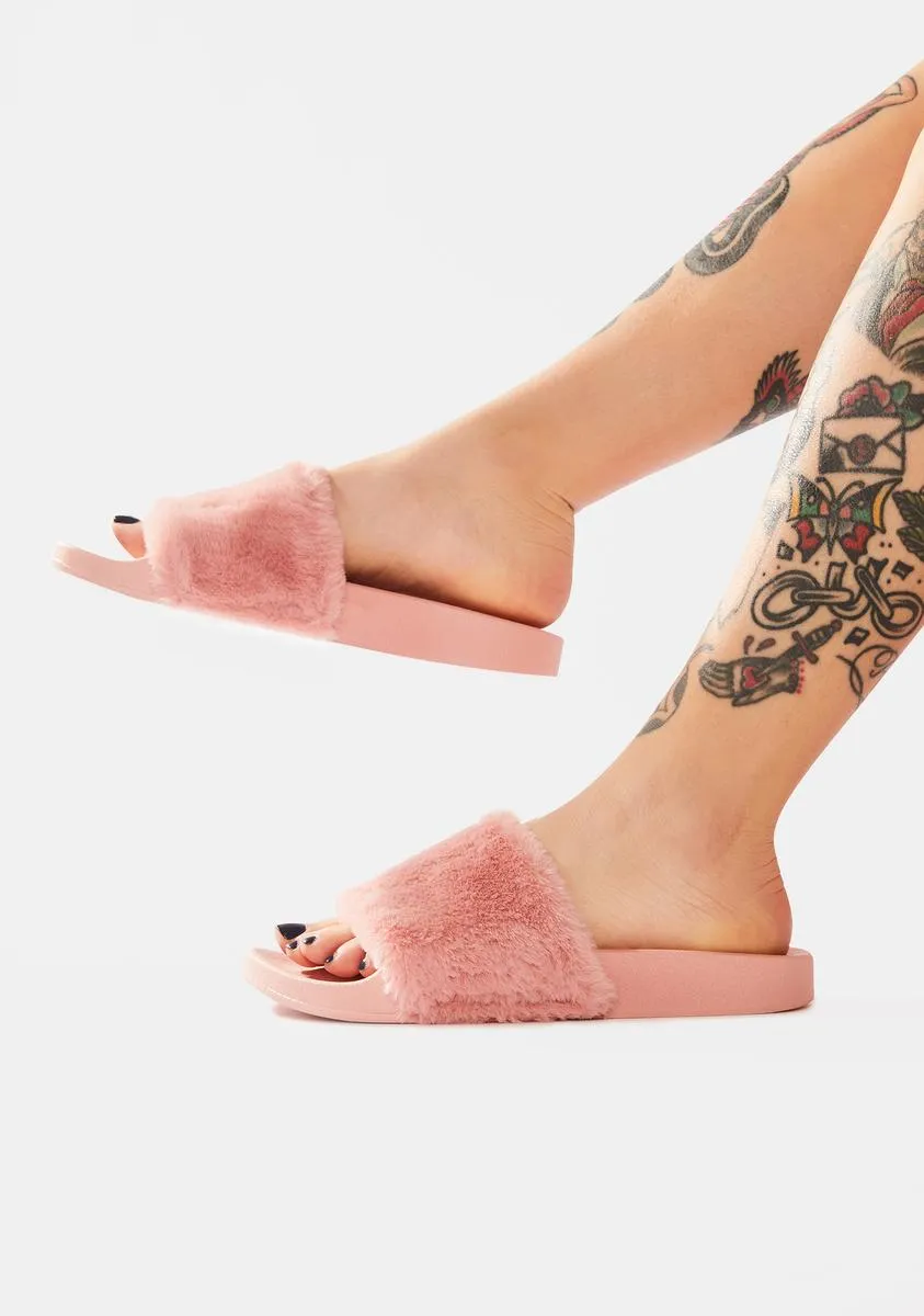 Blush Flatter Me Furry Slides